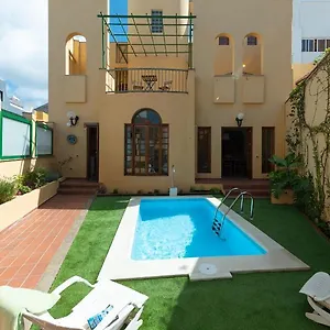 The Yellow House - Solarium - Climatized Pool Villa